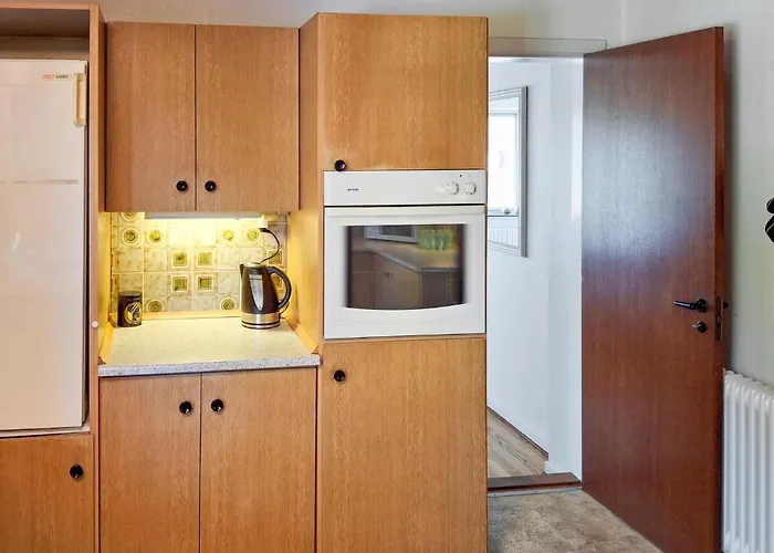 2 Bedroom Stunning In Semesterbostad Erslev