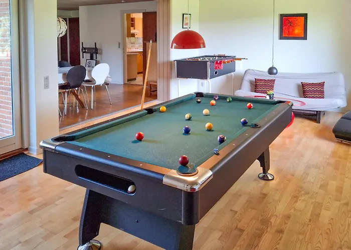 Semesterbostad 2 Bedroom Stunning In